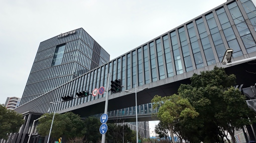 苏州工业园区人工智能产业园携手奥嘉，以智能油水分离守护园区生态与品质